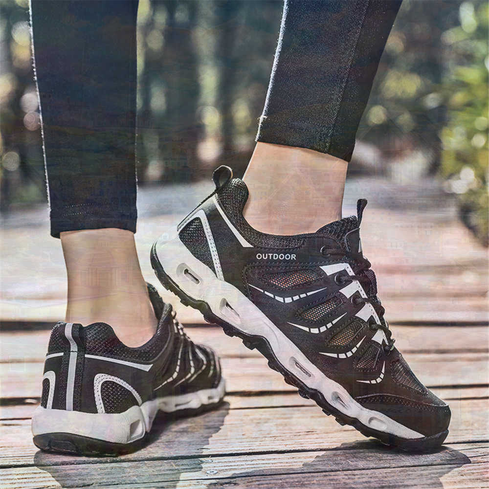Sumer Round Tip Silver Sneaker - Office Tech Design 评论和价格